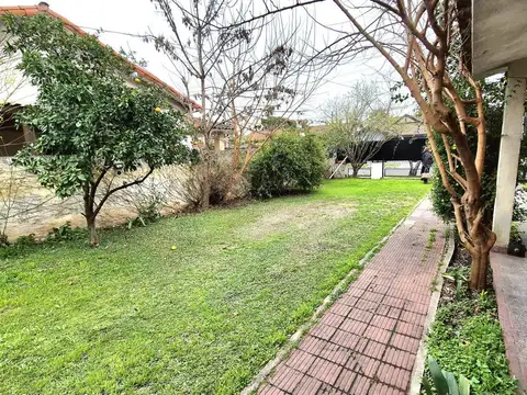 Casa en Venta con 1 cochera