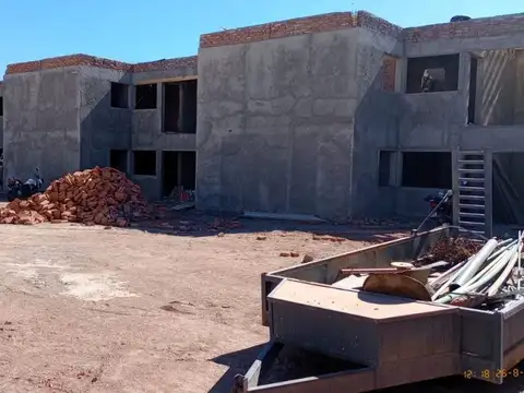 DEPARTAMENTOS EN VENTA- LATERAL CALLE PASO- LUJAN