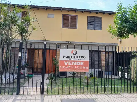 Duplex en venta Villa Luzuriaga