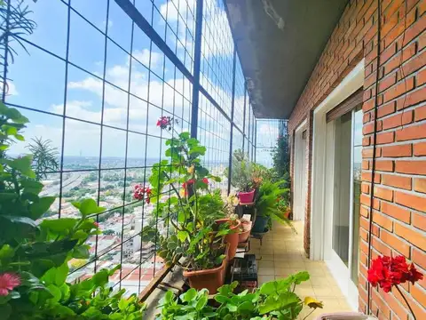 VENTA DEPTO 3 AMBIENTES BALCON COCHERA Y BAULERA