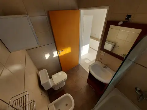 DEPARTAMENTO 1 AMBIENTE CON BALCÓN – 2º PISO AL FRENTE – 38 m² – VILLA PUEYRREDÓN – ALQUILER