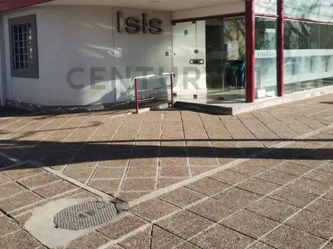 Venta de oficinas sobre avenida en San Rafael