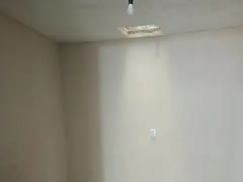 IDEAL INVERSOR  LOTE DE 400 mts 2 con 5 DPTOS A REFACCIONAR 