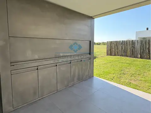 Casa 3 ambientes con 3 baños