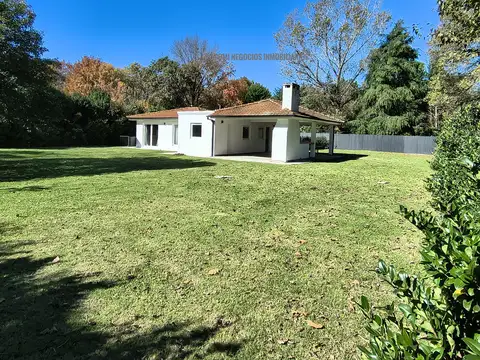 Casa en Venta en Countries y Barrios Cerrados en Villa Rosa, USD 229.000