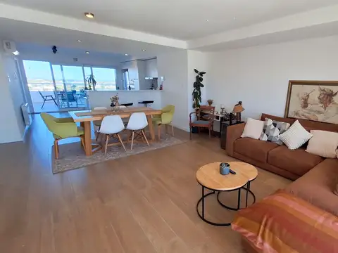 Departamento en Venta con 2 cocheras