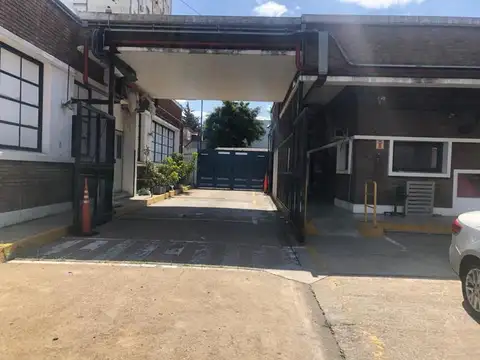 Galpon en Venta 78  mts Fondo