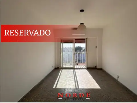 VENTA • LINIERS • DEPARTAMENTO • TRES AMBIENTES  • BALCÓN •  APTO CREDITO