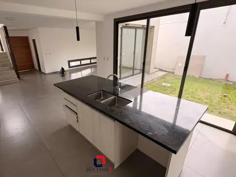 Casa en Alquiler 4 años