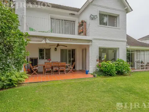 Casa en Venta al Oeste