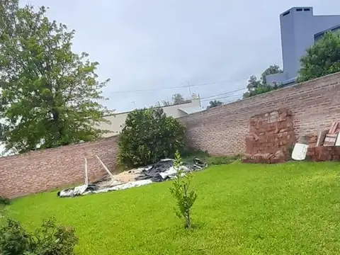 Casa 7 ambientes con 1 baño