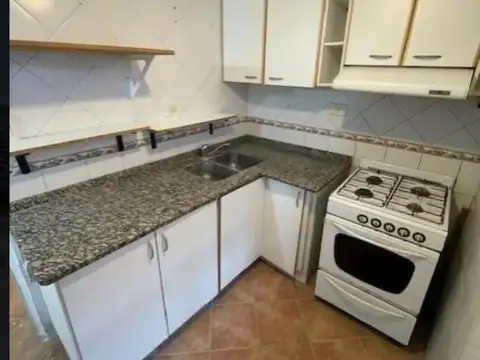 VENTA DUPLEX 3 AMBIENTES CON COCHERA TEMPERLEY APTO CREDITO