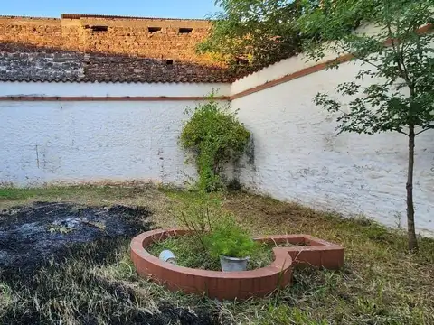 Venta Casa Av. Sarmiento 700 - Casa de 3 Dormitorios + 2 Loc