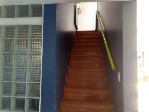 Casa en Alquiler Temporal con 2 cocheras