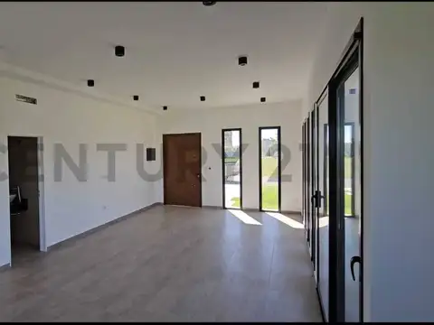 Casa en Alquiler de 3 dormitorios