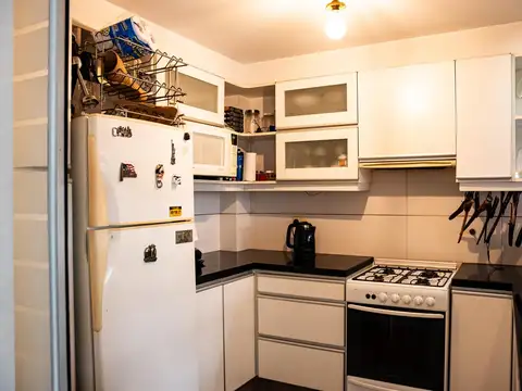 Casa 6 ambientes con 2 baños