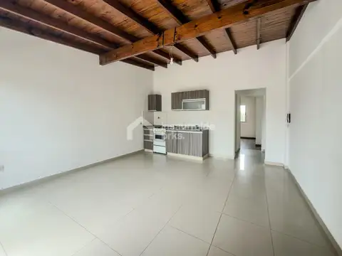 Departamento en Alquiler en Lanus Este, $ 550.000