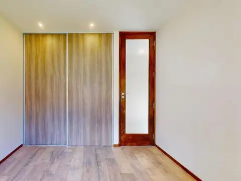 CASA EN VENTA EN MIRALAGOS