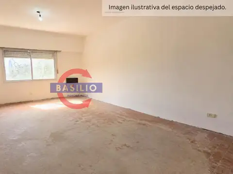 Departamento 3 amb en 2° piso sobre Av. Maipú, Olivos, zona Quinta Presidencial