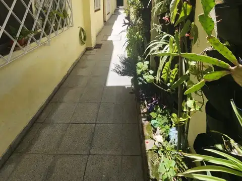 DEPARTAMENTO T/CASA EN VENTA ONSARI AL 400 WILDE