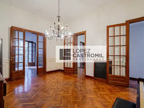 IMPECABLE PH! Gran terraza con quincho y parrilla! Todo luz y sol! Dependencia! Baulera! ÚNICO! OPORT!