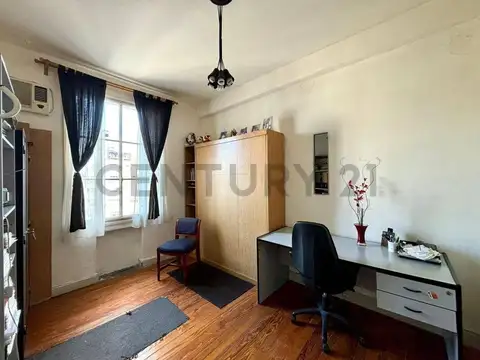 ALQUILER OFICINA 3 AMBIENTES CONTRAFRENTE/APTO PROFESIONAL. SAN NICOLAS PROXIMO PTO. MADERO.