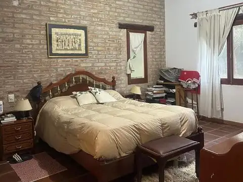 Casa en Venta en Cuatro Hojas, USD 235.000