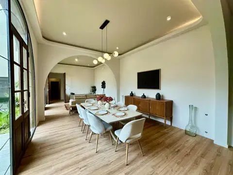 Casa en Venta con 1 cochera