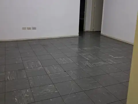 Departamento en Alquiler en Parque Patricios, $ 590.000