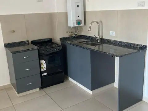 Departamento en Alquiler B° Guemes, con balcón