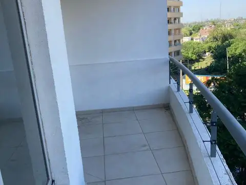 Departamento en Alquiler en Guemes, $ 600.000