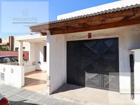 Venta-PH 3 ambientes al frente c/patio- ACEPTA PERMUTA