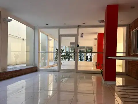 Av. Vélez Sarsfield 100