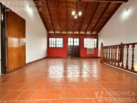 Depto Tipo Casa en Alquiler 40 años