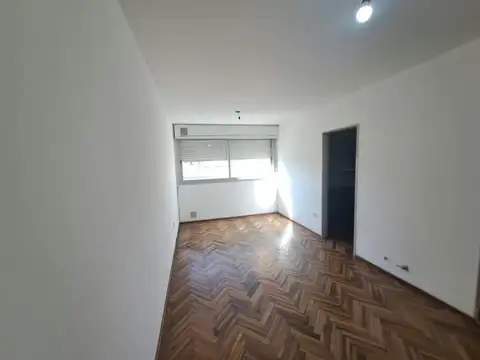 España 1116 , Piso 8