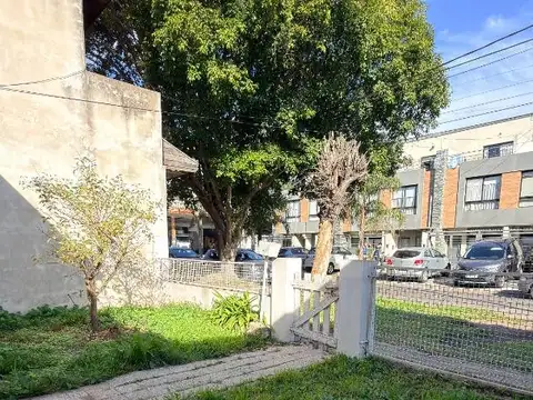 Terreno en Venta en Villa Luzuriaga, USD 95.000