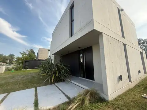 Casa en Venta en Greenville Polo & Resort, USD 430.000
