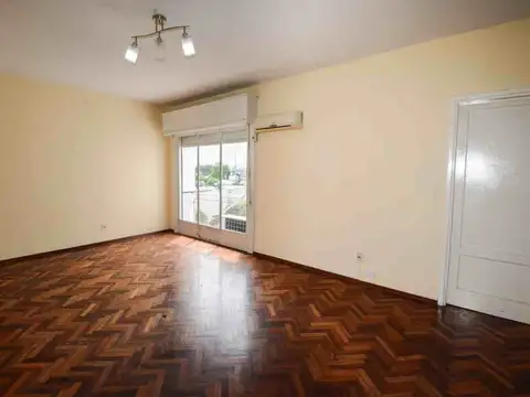 Venta apto Bella Vista 2 dormitorios con renta