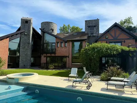 HERMOSA CASA EN VENTA EN CAMPOS DE ALVAREZ