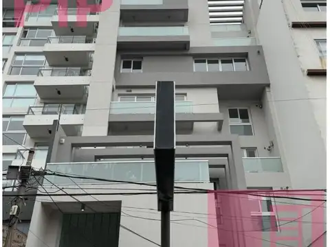 A ESTRENAR   COQUETO SEMIPISO DE 3 AMBIENTES 