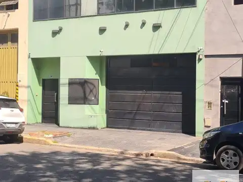 Edificio Comercial en venta - 12 Oficinas - Baños - Cocheras - 480Mts2 - Parque Patricios