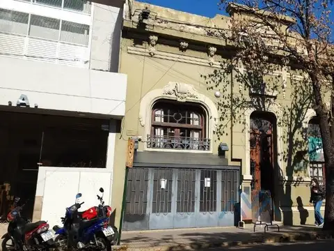 Alquiler - Imponente Edificio Corporativo / Institucional | Pueyrredón 844, Centro, Pergamino