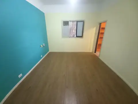 PH de 3 ambientes al frente con patio y terraza