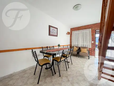 Depto Tipo Casa en Venta de 3 ambientes
