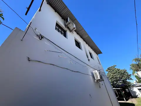 OPORTUNIDAD 2 LOCALES 2 VIVIENDAS EN BENAVIDEZ CENTRO