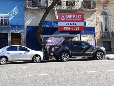 Av. San Juan 3057/61/63