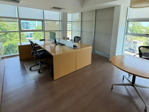 Oficina Monoambiente con 2 baños