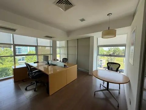 Oficina en alquiler amobalda en - Skyglass 2 - Pilar