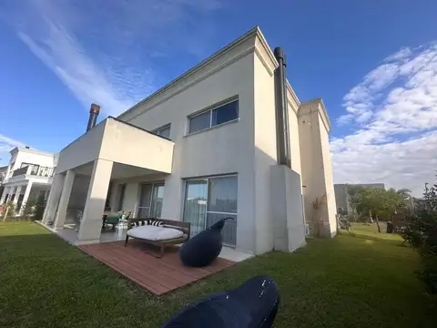 Casa en Venta en Puertos - Barrio Ceibos, USD 460.000