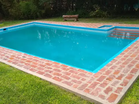 Quinta en Alquiler Temporal con 3 cocheras